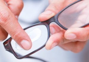 remove scratches from glasses